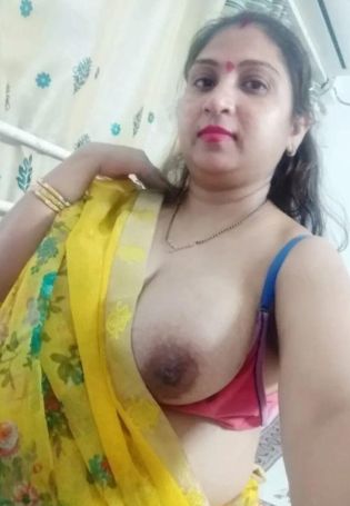 Aunties  flashes
