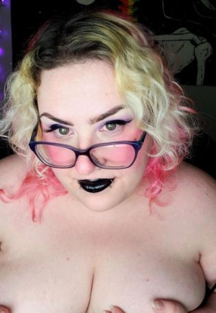 Chubby goths