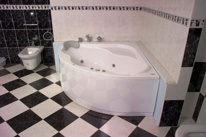 Acrylic bath Ravak Gentiana 140