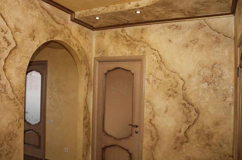 Venetian plaster in the interior