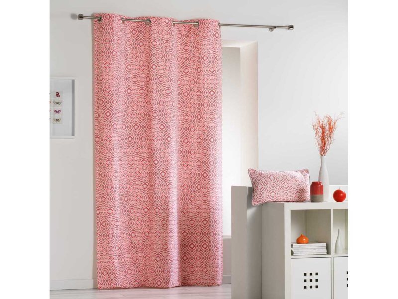 Bath curtain pink