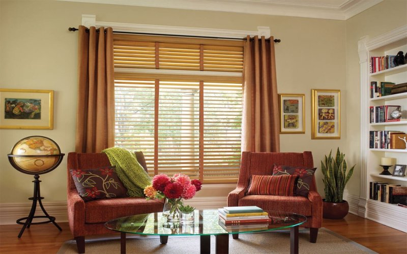 Wooden blinds in the interior of the living room