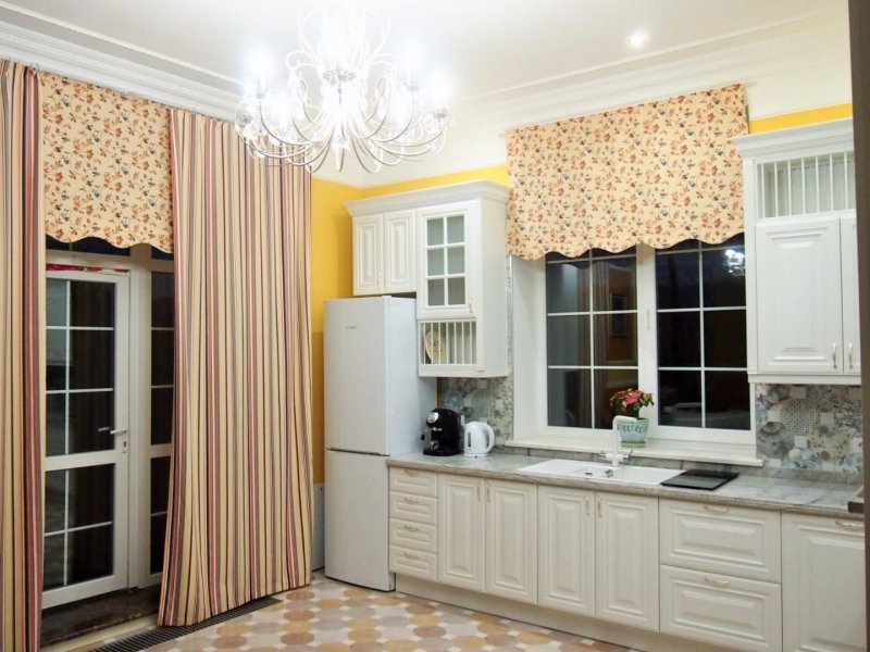 Kitchen curtains design on windows