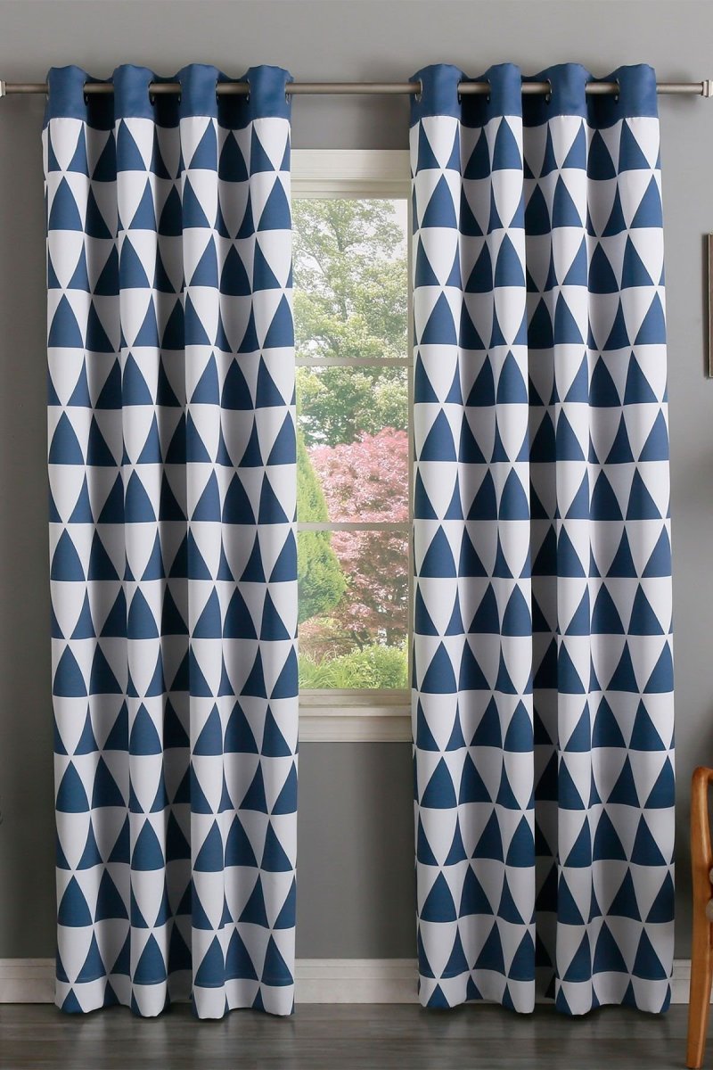 Curtains with a geometric pattern