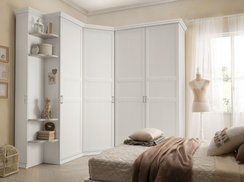 Wardrobe in the bedroom