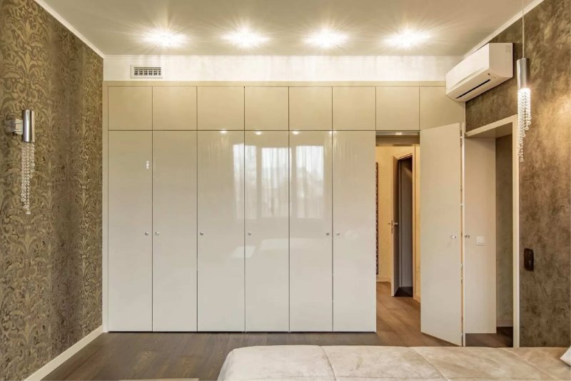 Built -in wardrobe