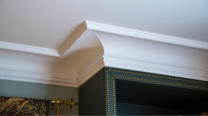 Ceiling baseboard