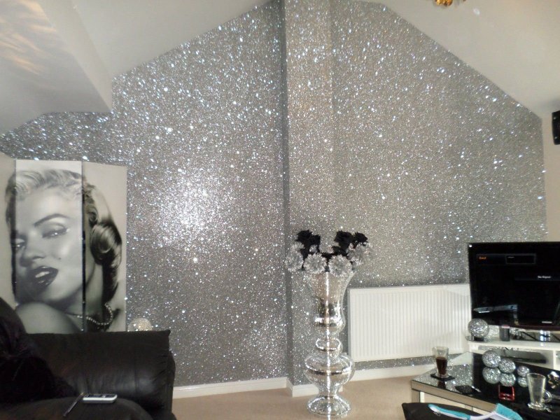 Paint with sparkles for walls