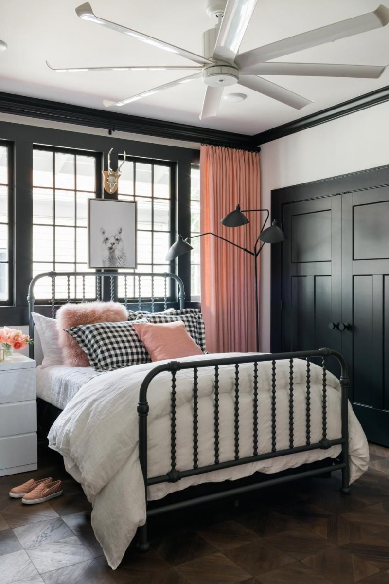 American -style bedroom