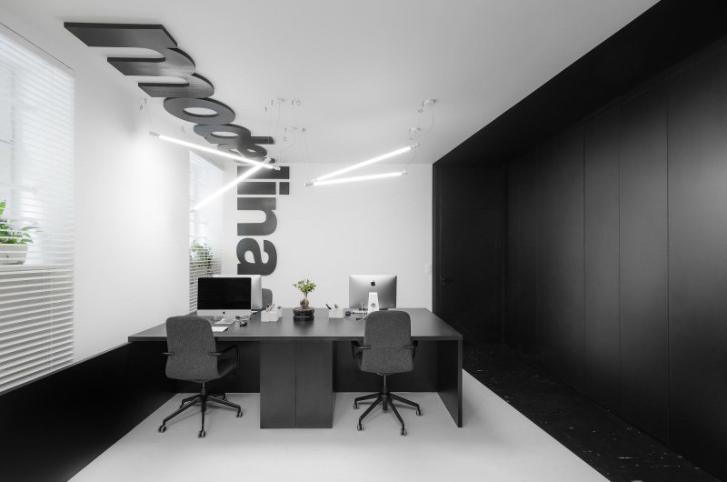 Minimalism style office