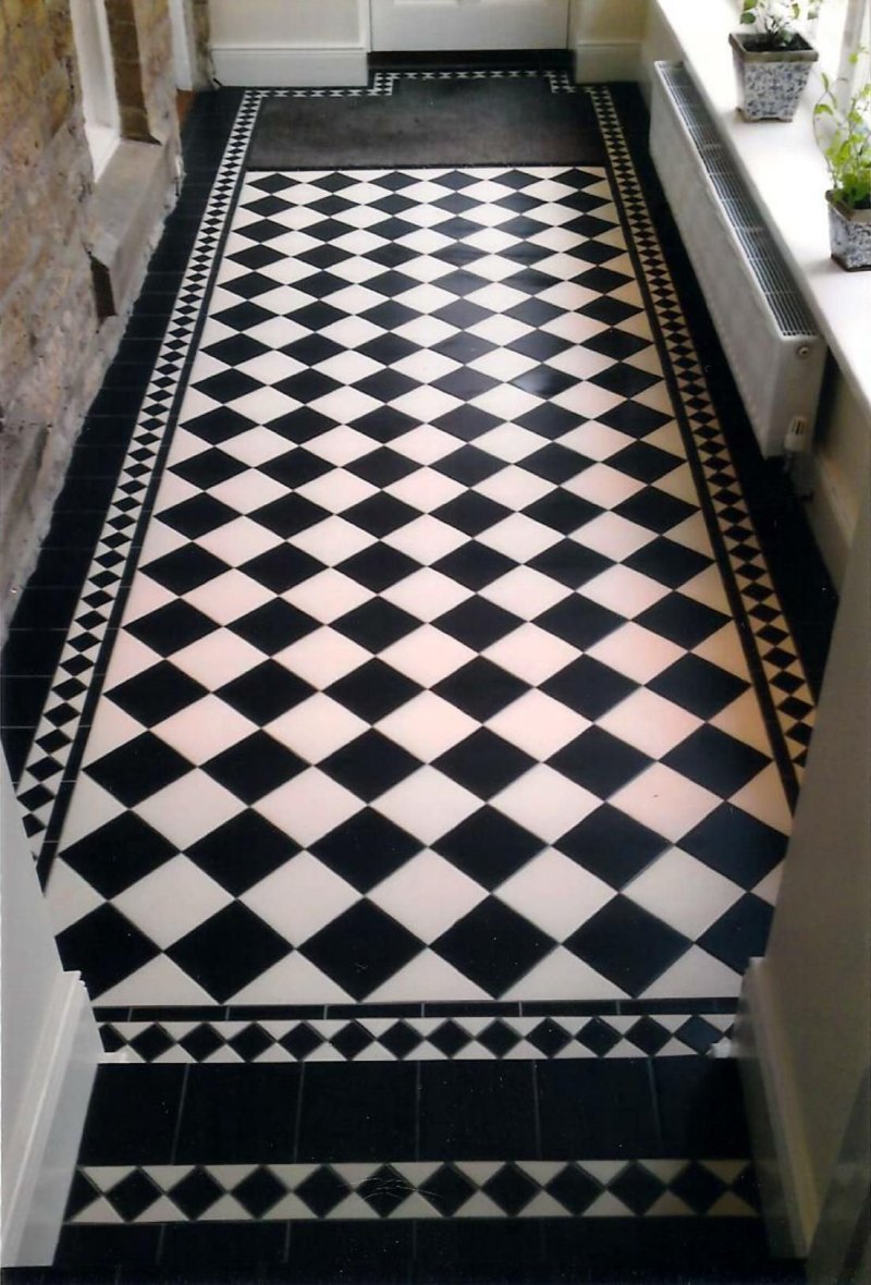 Black white tiles