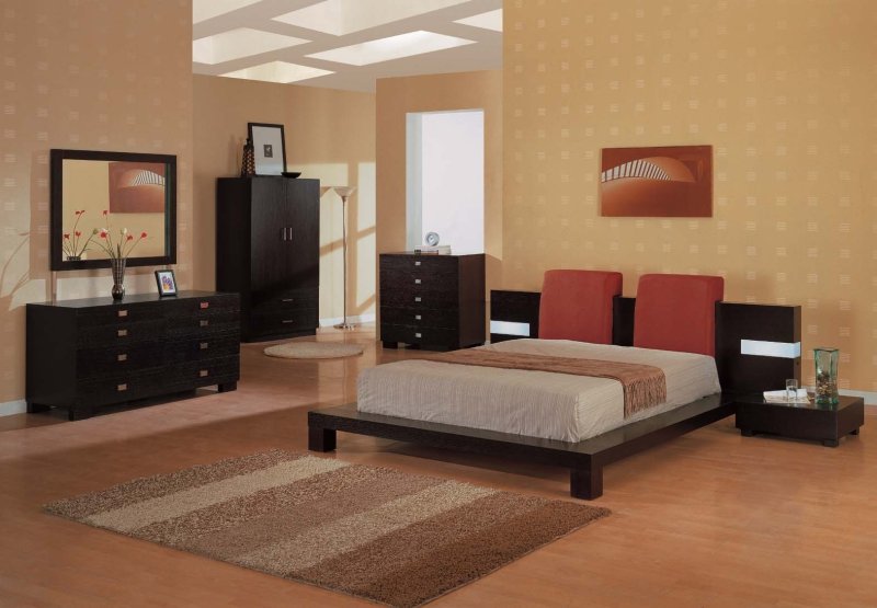 Wenge s bedroom