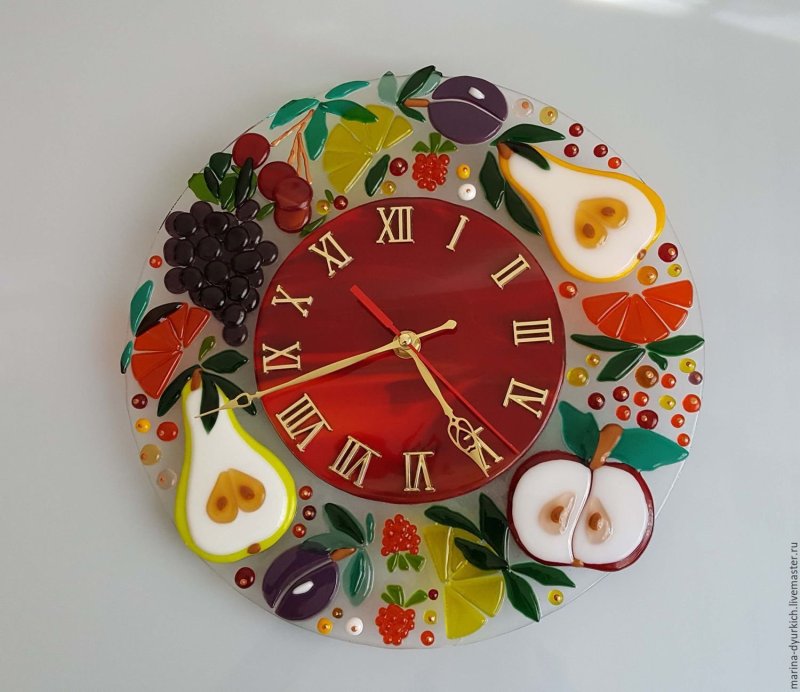 Clock in the kitchen