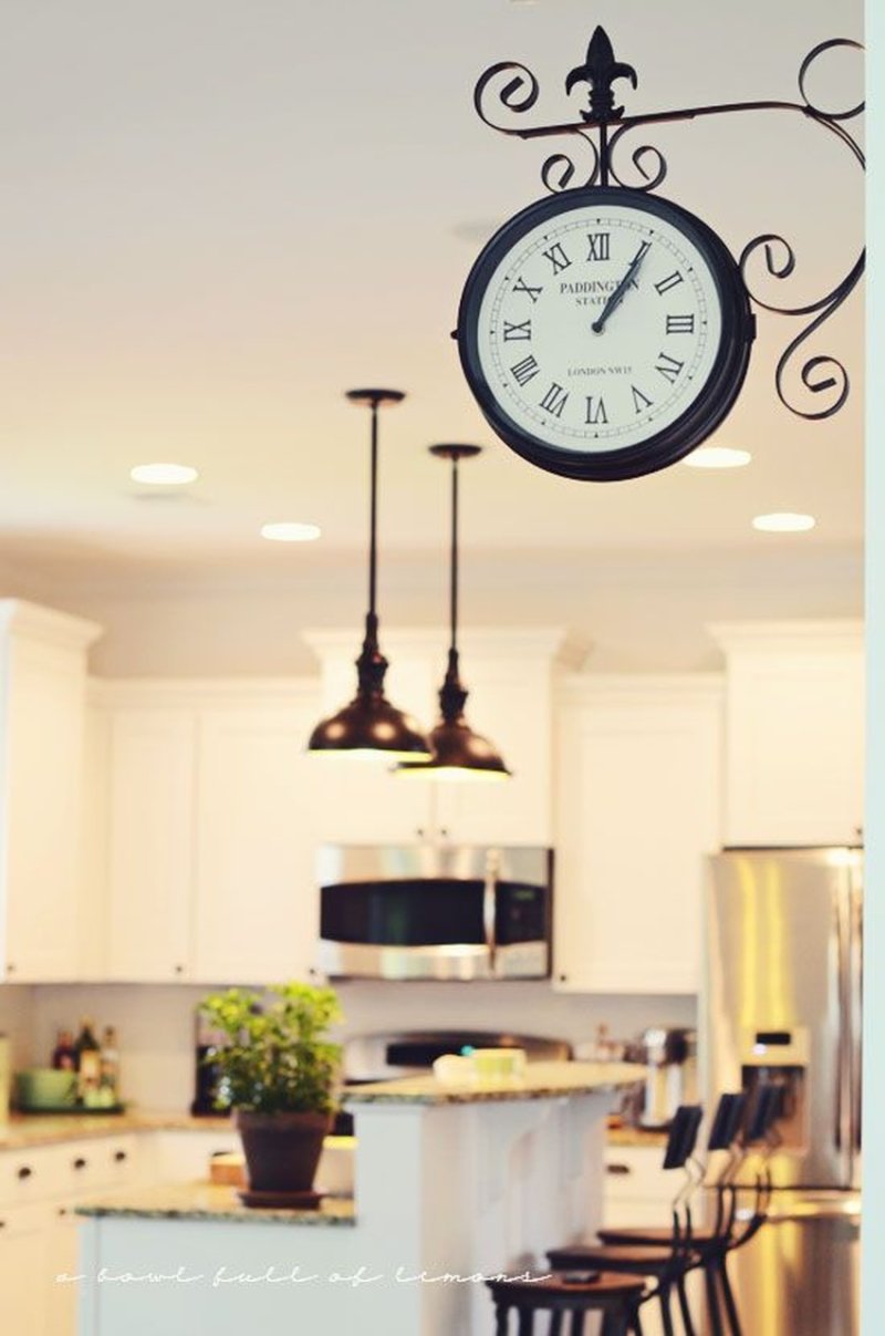 Wall clock in the interior