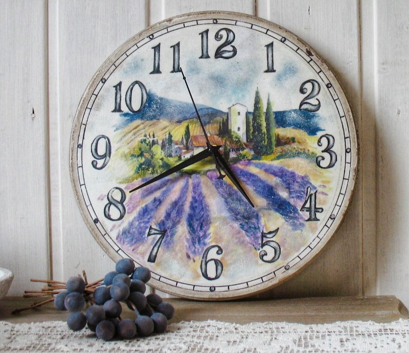 Clock Provence