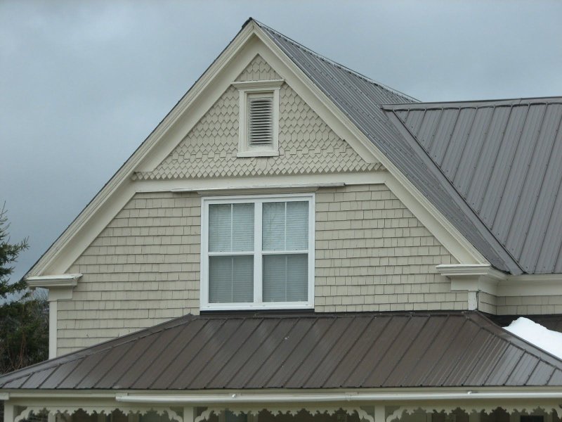 Siding pediment