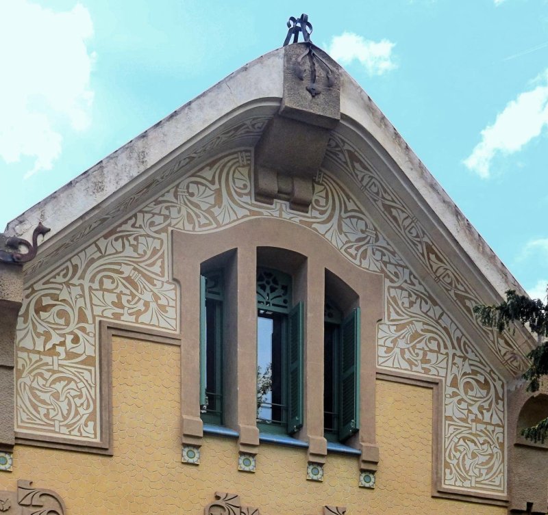 Stucco molding on the facade