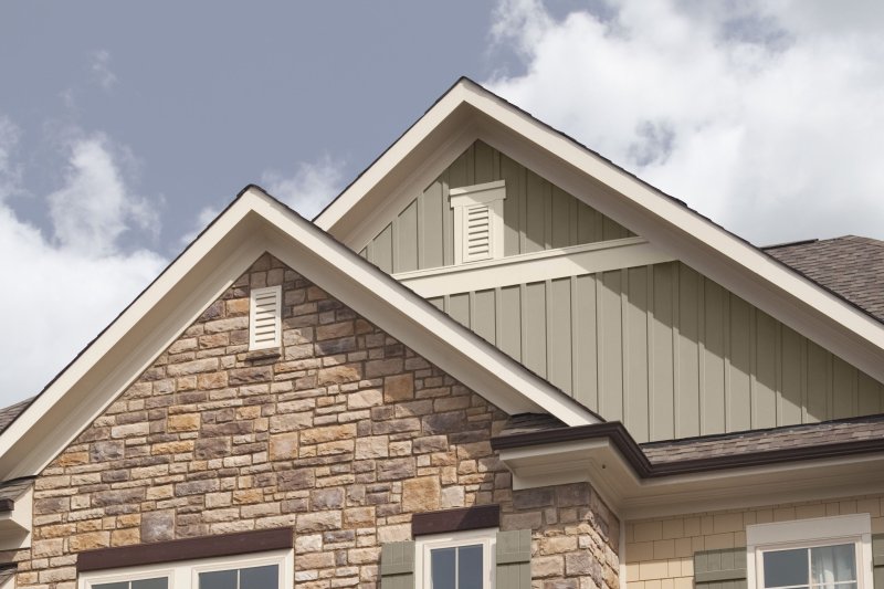 Vinyl siding pediment