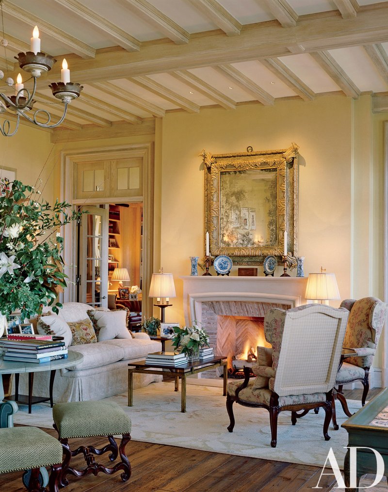 French style in the interior of a country house