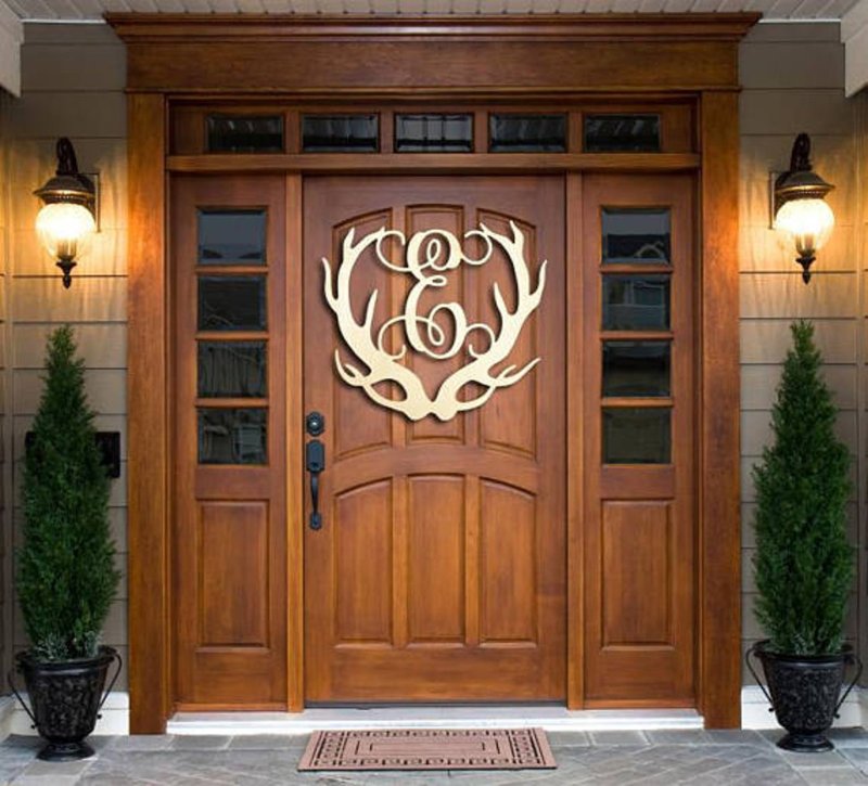 Entrance wooden door