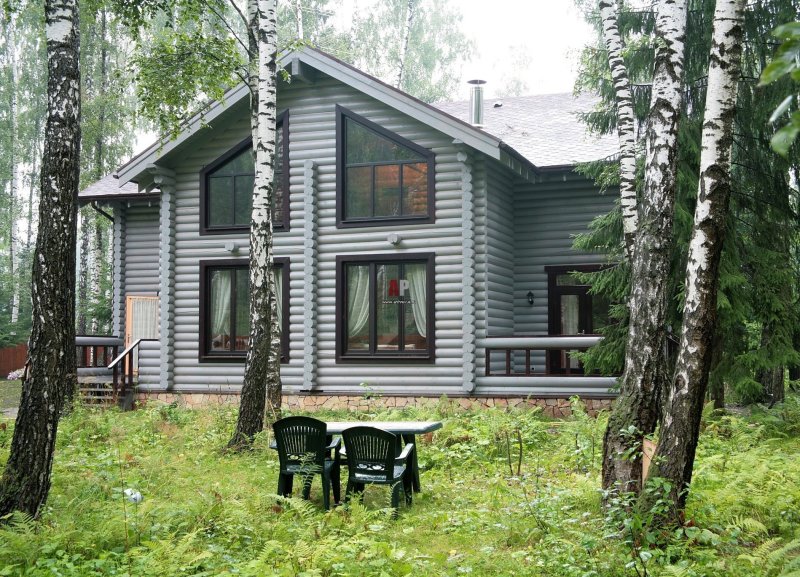 House made of a gray log