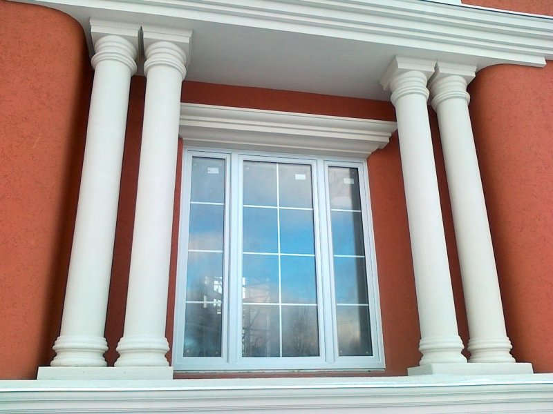 Facade decor pilasters