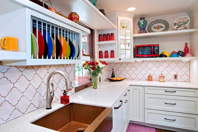 An interesting interior of the kitchen