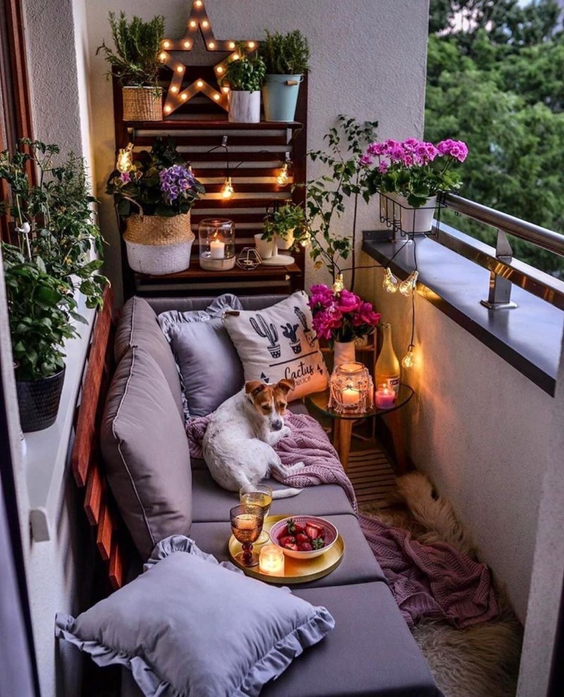 The balcony is cozy