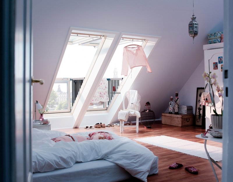 Roto s attic windows