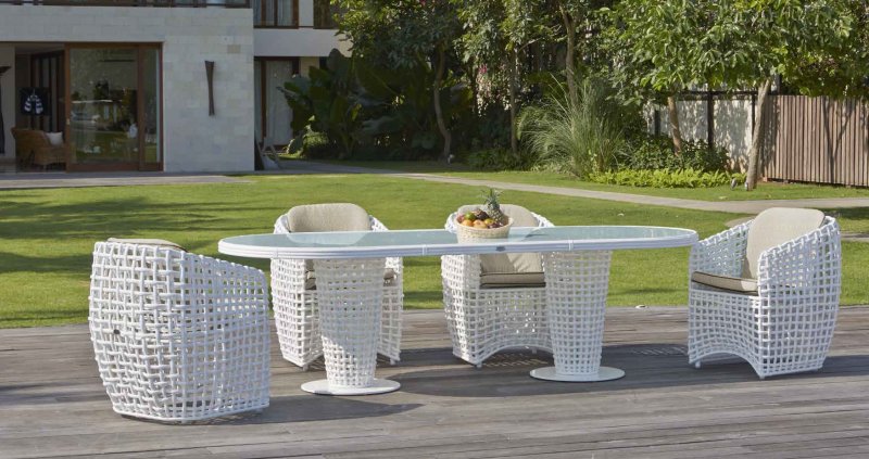 Artificial rattan table