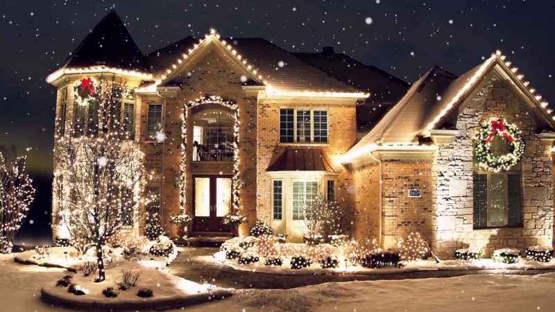 New Year's decoration of houses