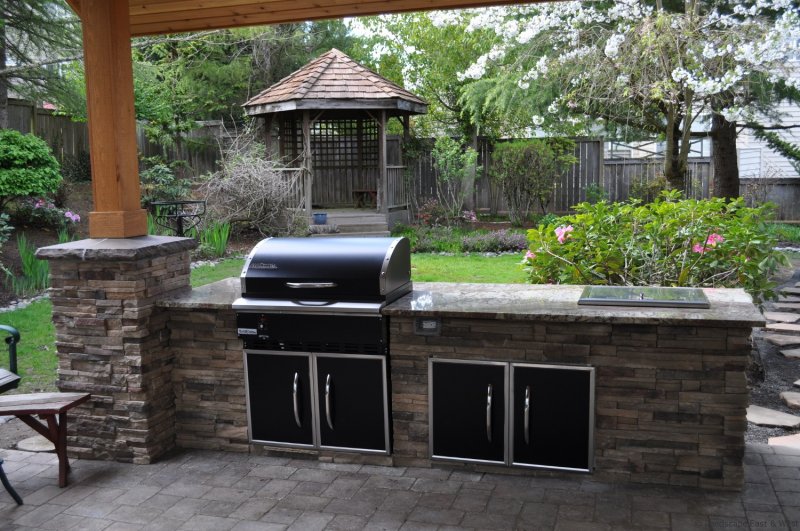 Unusual barbecue zones