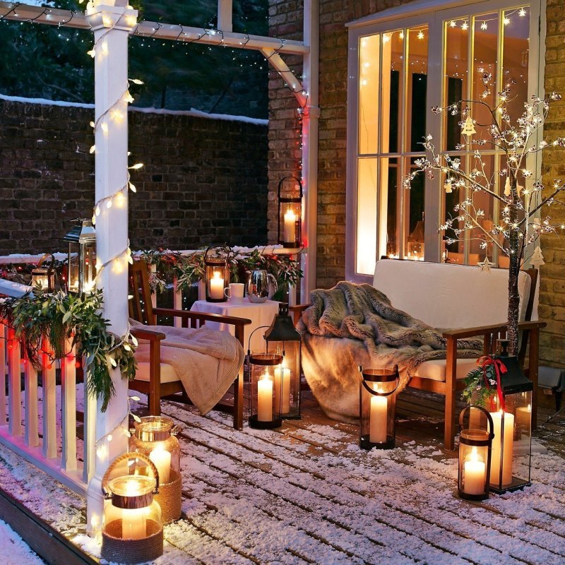 Decoration of the veranda for the New Year