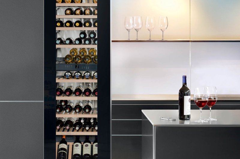 Liebherr uwt1682 wine cabinet