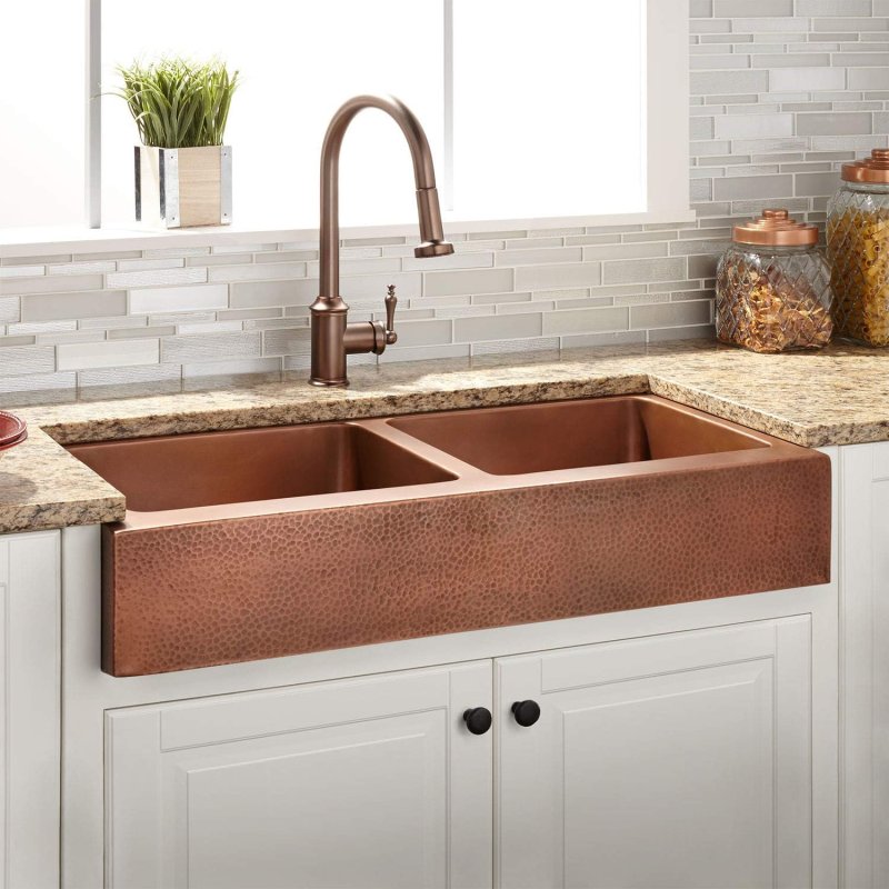 Copper sink for the kitchen