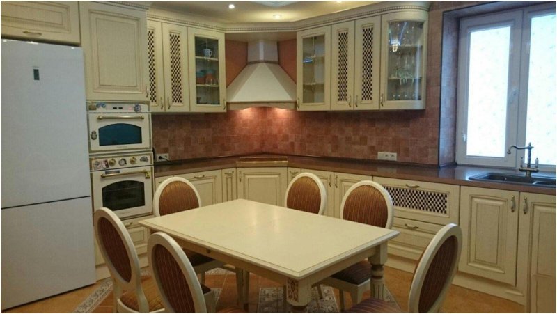 Classic kitchens