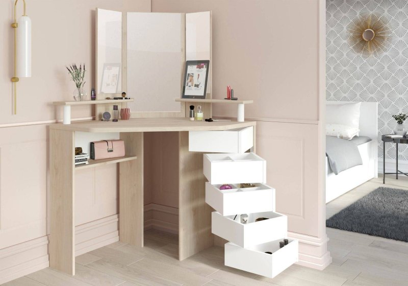 Dressing table