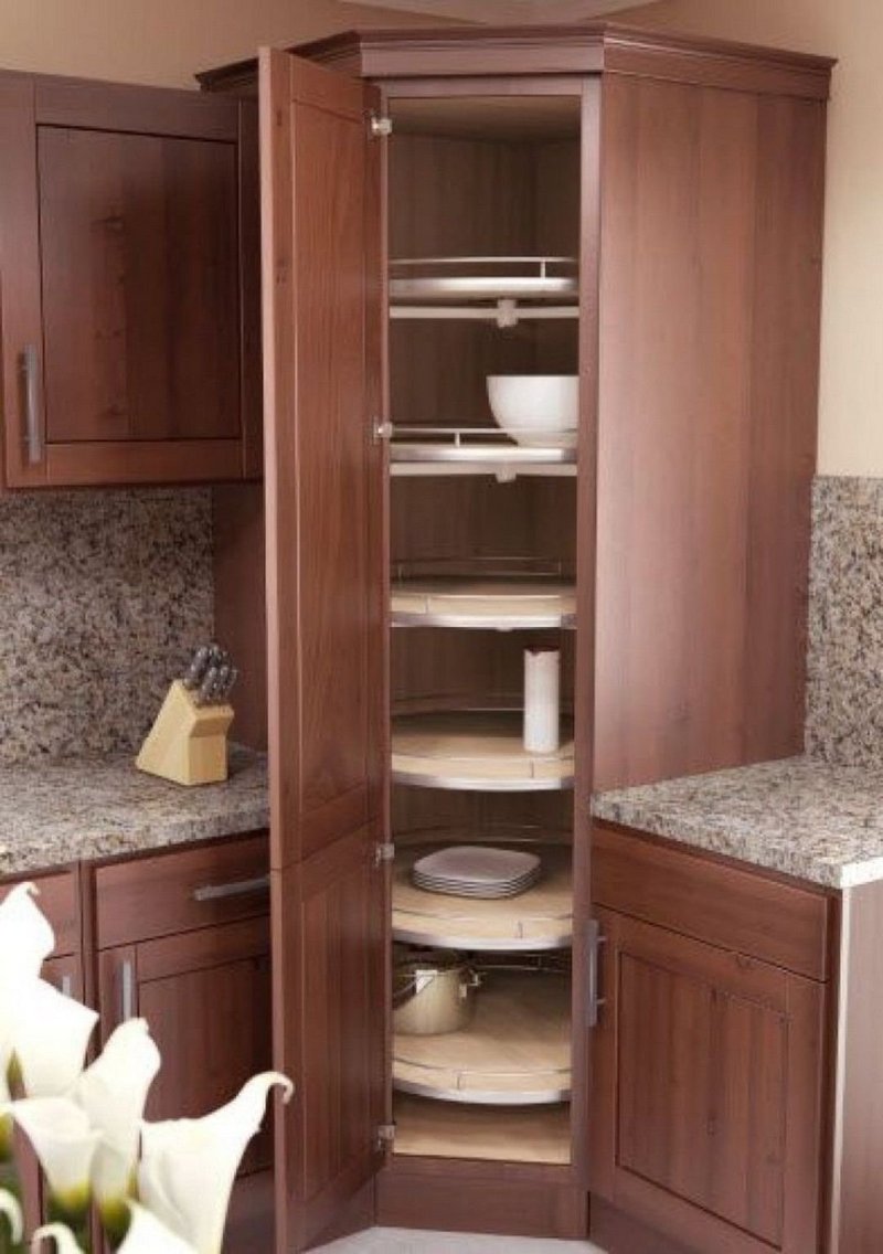 Corner cabinet in the kitchen