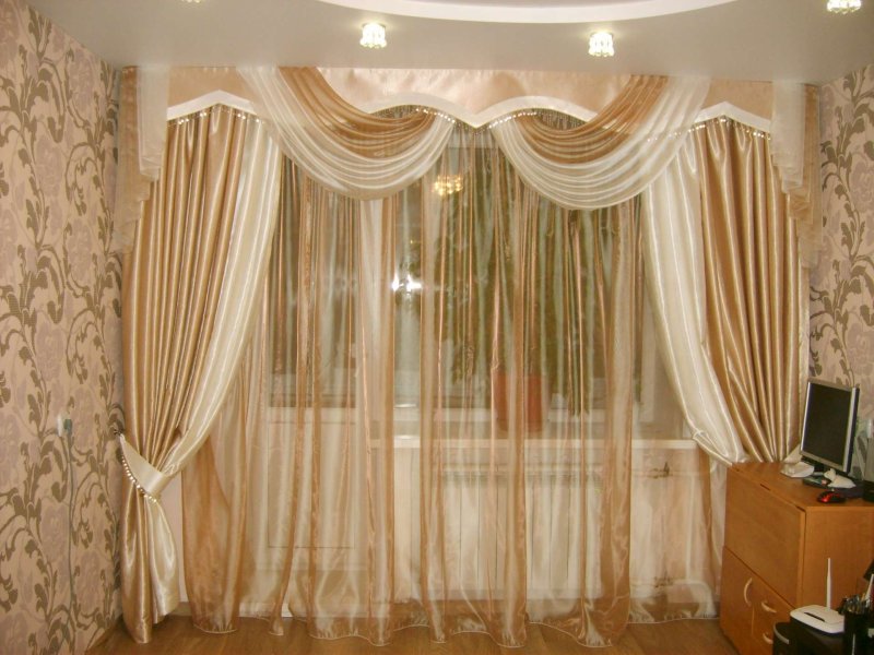 Curtain design for the hall