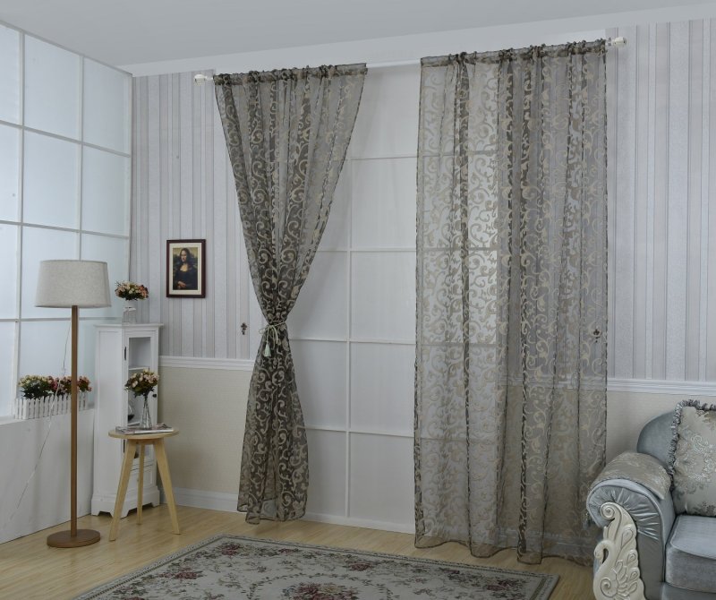 Curtains without tulle in the interior