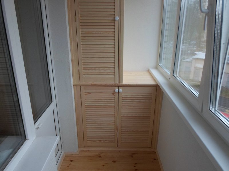 Balcony cabinet