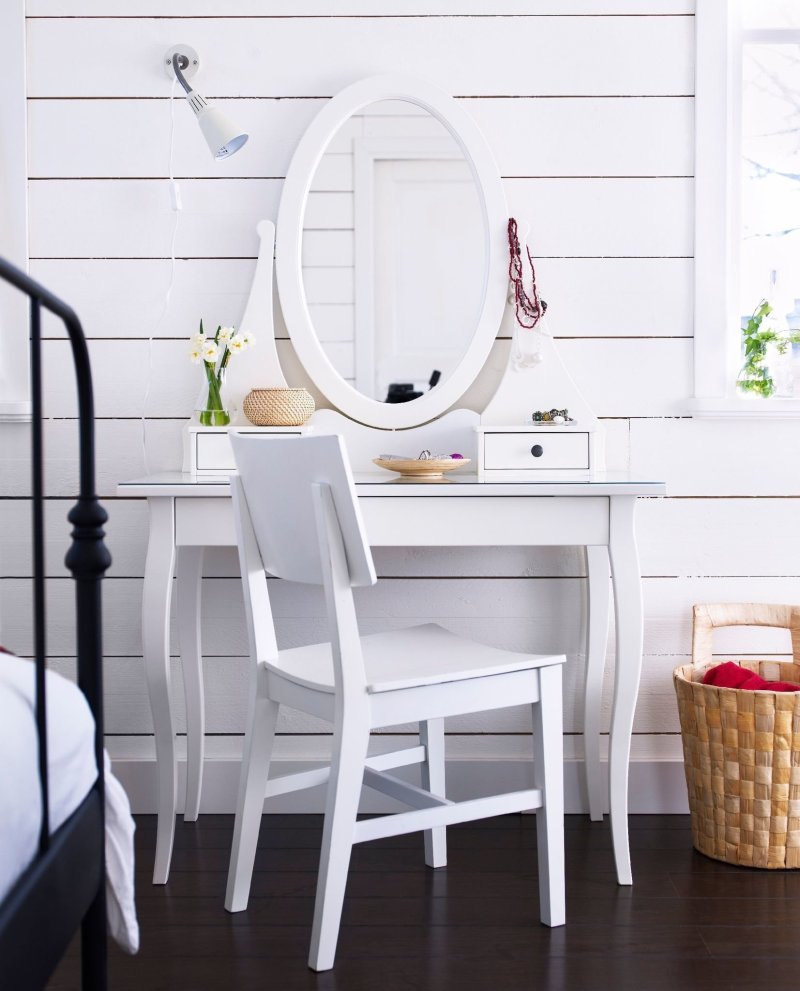 Ikea's toilet table with a mirror Hemnes