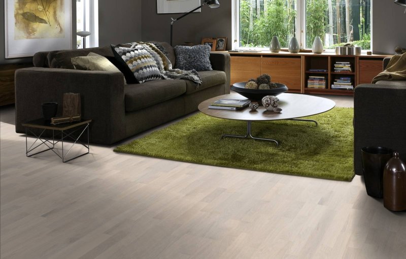 Laminate Mornine oak in the interior