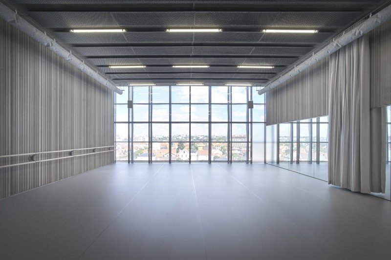 Choreographic hall