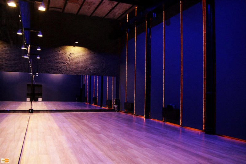 Choreographic hall