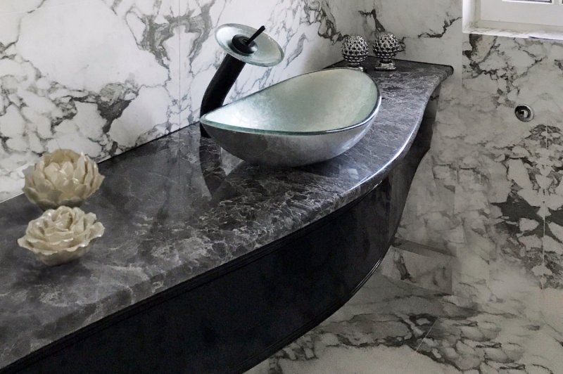 Bath marble