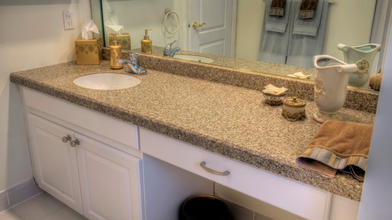 Stone countertop in the bathroom