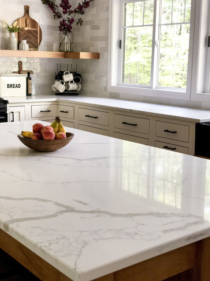 Kalakatta marble countertop