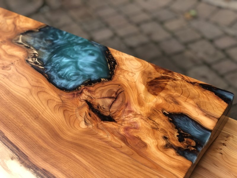 Table river from epoxy