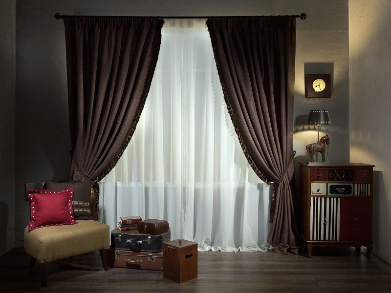 Brown curtains in the interior